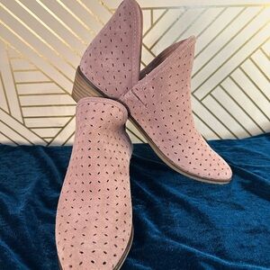 Lucky Brand Mauve Perforated Ankle Boots